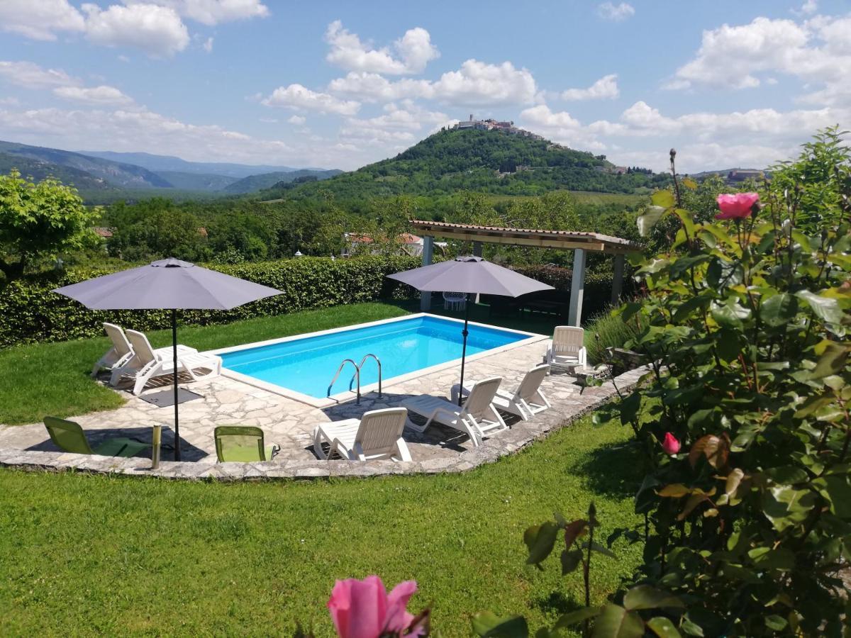 Guest House Valentino Motovun Bagian luar foto